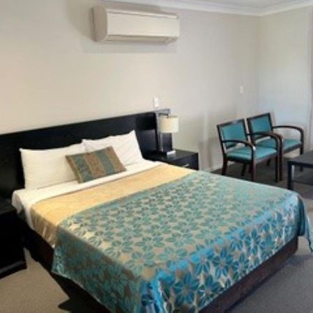 Royal Motel Miles Bagian luar foto