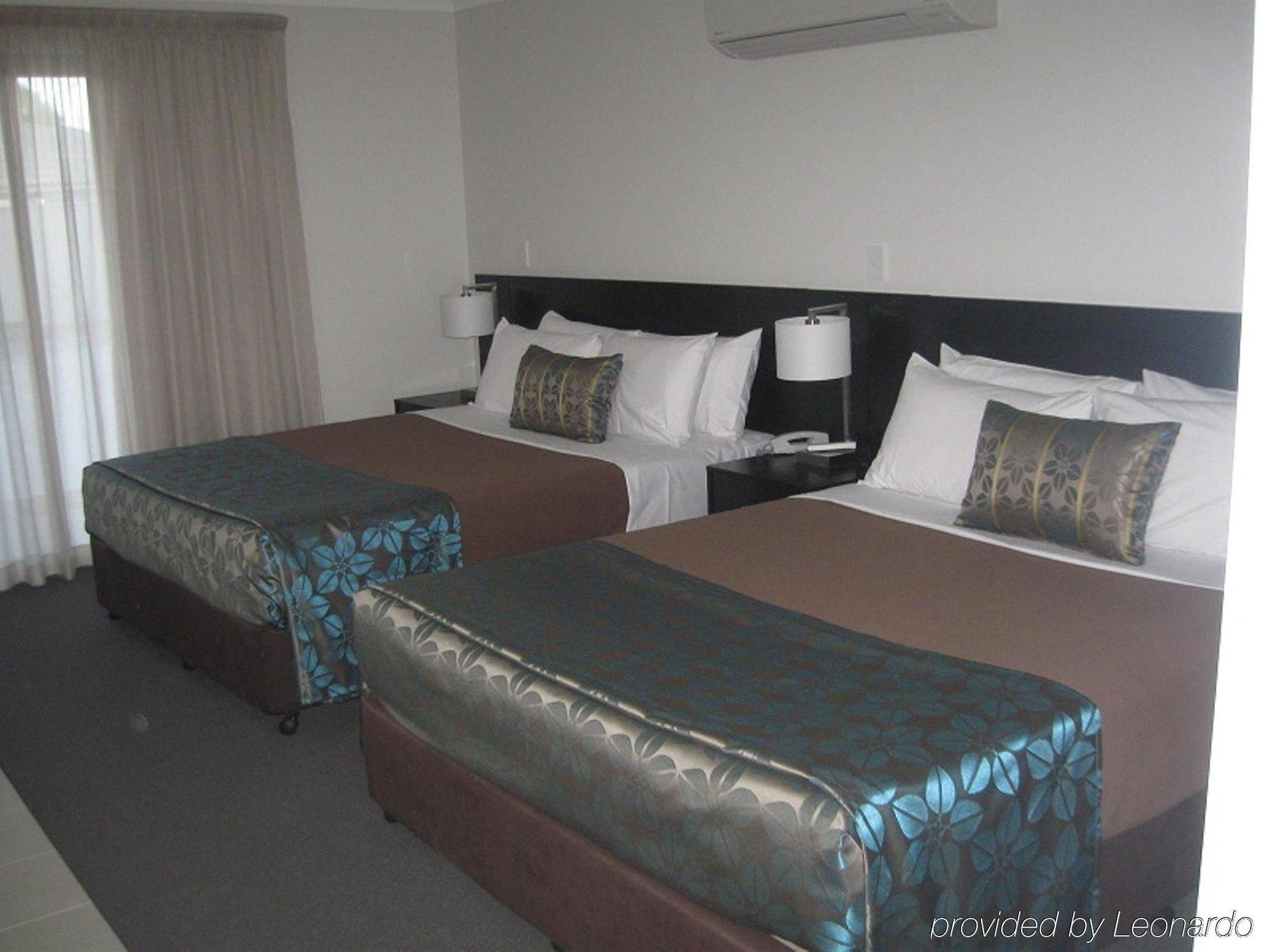 Royal Motel Miles Bagian luar foto
