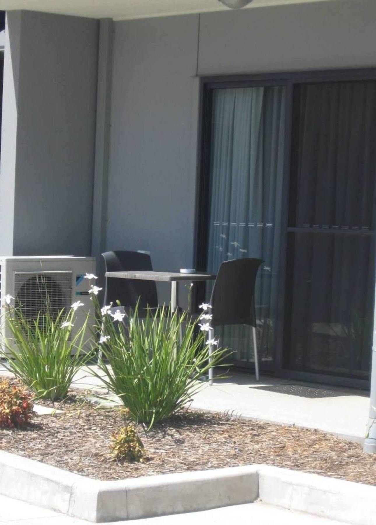 Royal Motel Miles Bagian luar foto